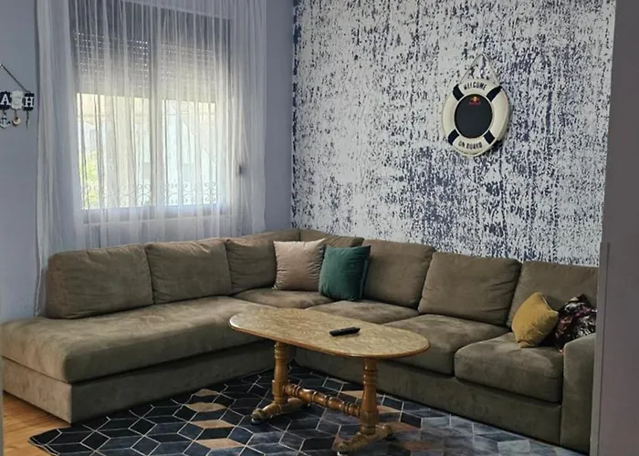 Titi's Feriehus Velipojë